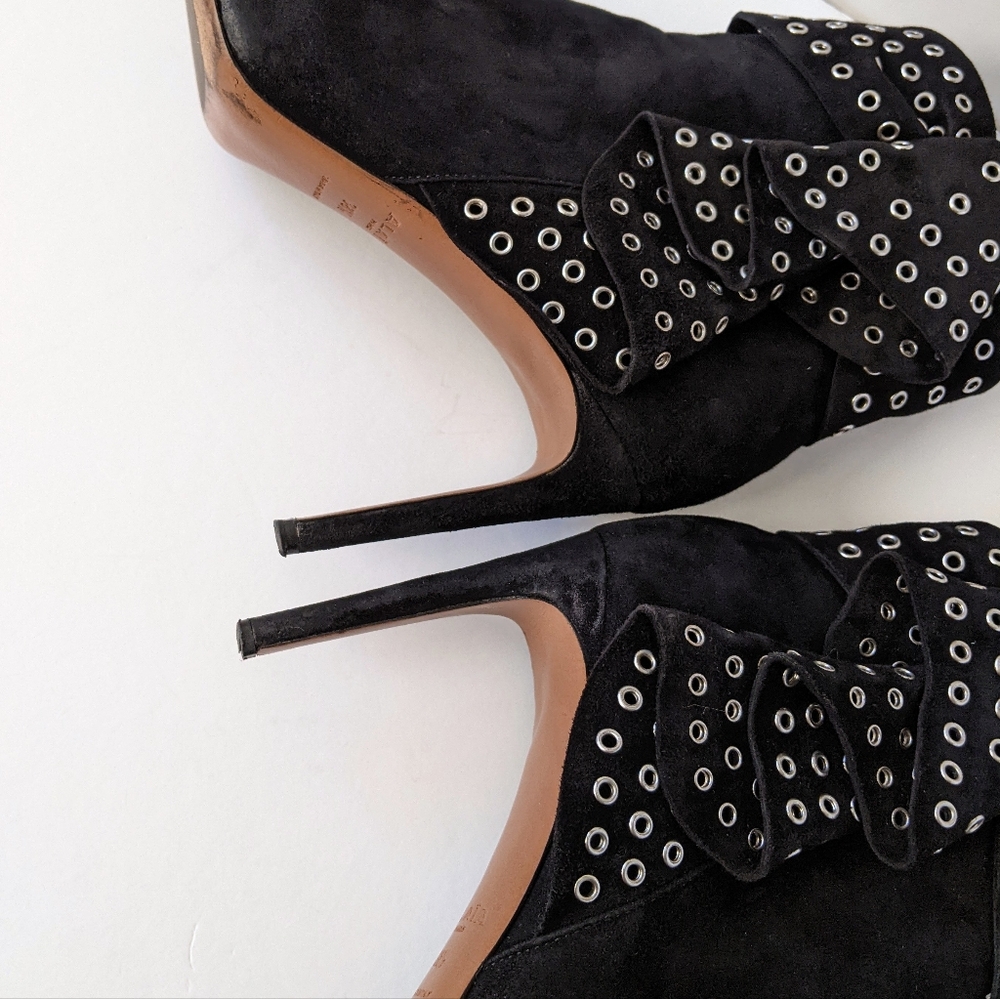 Alaïa Black Suede Grommet Embellished Ruffled Ankle Boots | Size 38.5 - Picture 15 of 16